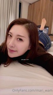 最漂亮的AV女星人妻与领导的工作日
